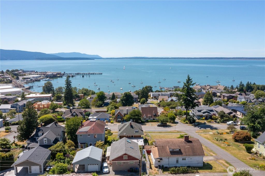 917 13th Street, Bellingham, WA 98225