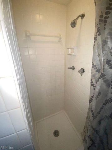 109 Barksdale RD, Hampton, VA 23669