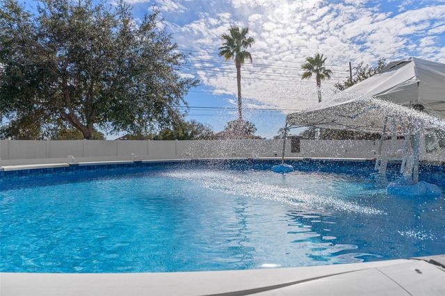 15148 DURANGO CIRCLE, Brooksville, FL 34604