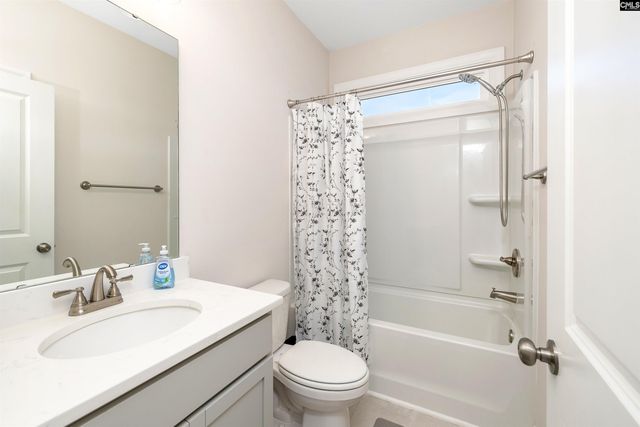 29 Coltswood Ln, Elgin, SC 29045