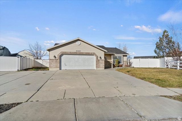 4240 W 5300 S, Roy, UT 84067