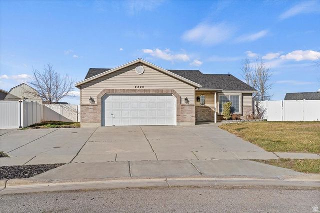 4240 W 5300 S, Roy, UT 84067