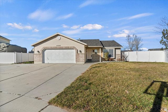 4240 W 5300 S, Roy, UT 84067