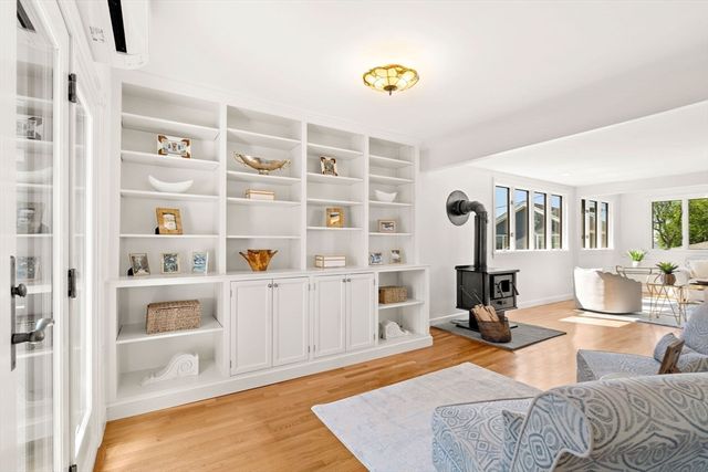26 Karolyn Circle, Nahant, MA 01908