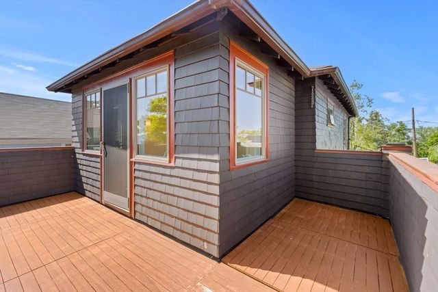 26 Karolyn Circle, Nahant, MA 01908