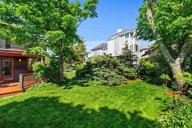 26 Karolyn Circle, Nahant, MA 01908