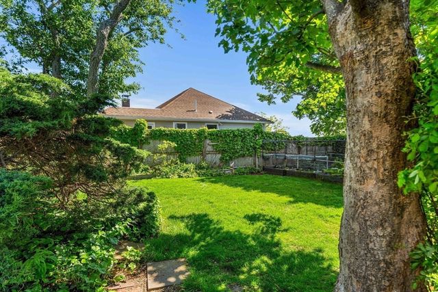 26 Karolyn Circle, Nahant, MA 01908