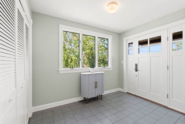 26 Karolyn Circle, Nahant, MA 01908