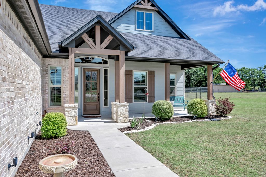 3224 N Cardinal Road, Reno, TX 76020