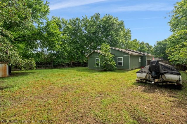 101 Grand Brook Drive, Greenwood, AR 72936