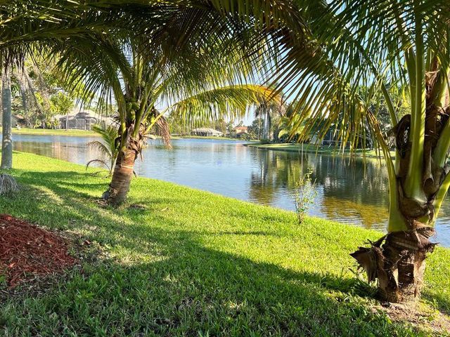645 Spinnaker, Weston, FL 33326