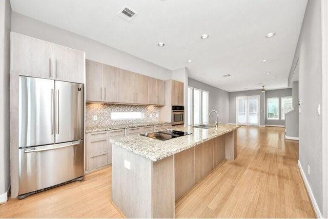 2758 Clay Street, Houston, TX 77003