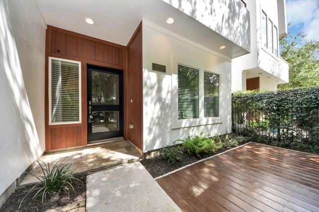 2758 Clay Street, Houston, TX 77003