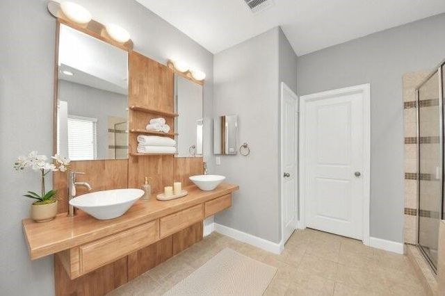 2758 Clay Street, Houston, TX 77003