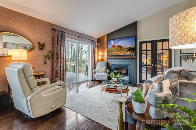 615 Hoke Street, Lincolnton, NC 28092