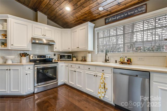 615 Hoke Street, Lincolnton, NC 28092