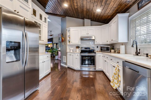 615 Hoke Street, Lincolnton, NC 28092