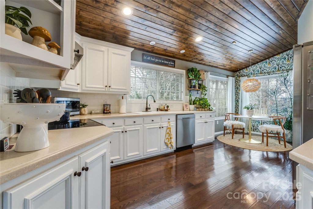 615 Hoke Street, Lincolnton, NC 28092