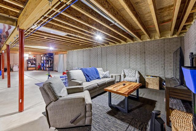 634 Westlawn AVENUE, Mukwonago, WI 53149