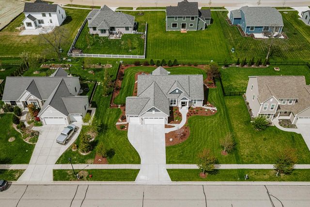 634 Westlawn AVENUE, Mukwonago, WI 53149