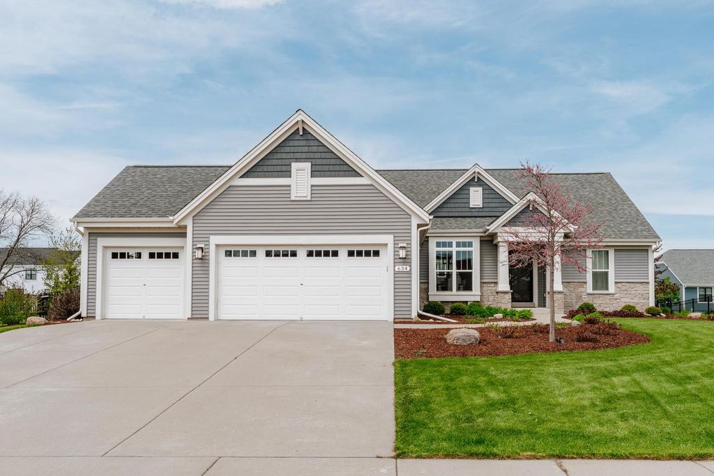 634 Westlawn AVENUE, Mukwonago, WI 53149