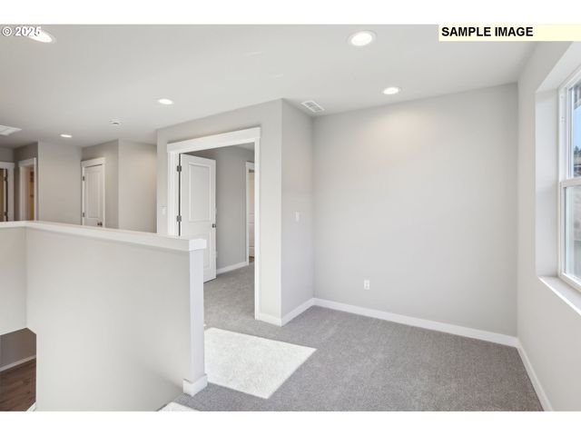 1213 Ne Wildwood Dr, Estacada, OR 97023