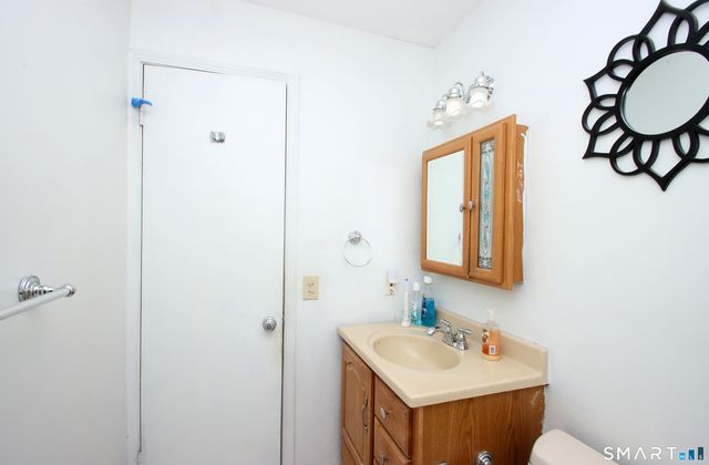 448 Swanson Crescent 448, Milford, CT 06461