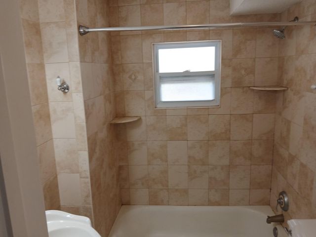 32 NE 22nd Avenue 207, Pompano Beach, FL 33062