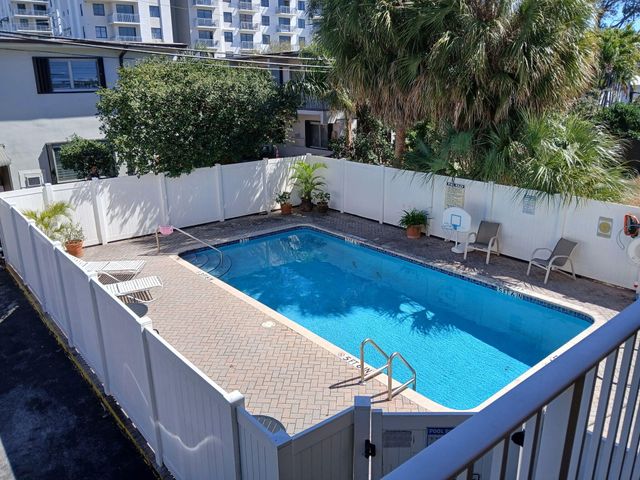 32 NE 22nd Avenue 207, Pompano Beach, FL 33062