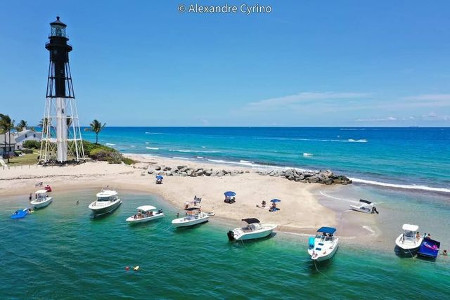 32 NE 22nd Avenue 207, Pompano Beach, FL 33062