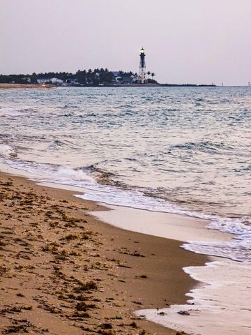 32 NE 22nd Avenue 207, Pompano Beach, FL 33062