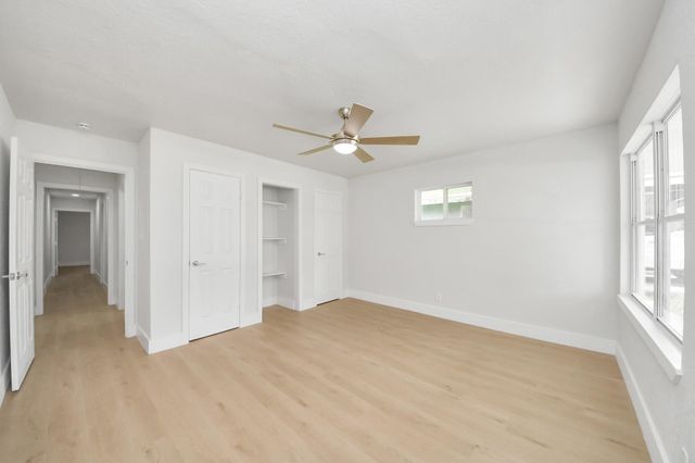 5455 N Crooked Creek Drive, Houston, TX 77017