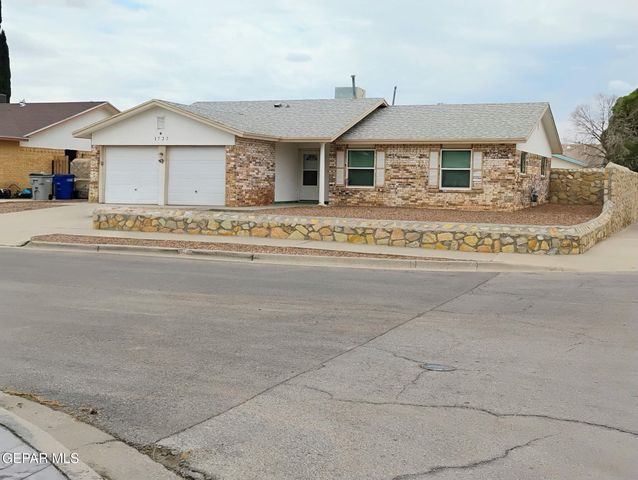 1727 RON CERRUDO Street, El Paso, TX 79936