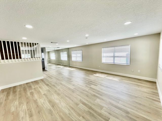 12149 NW 34TH Street, Sunrise, FL 33323