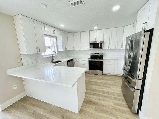 12149 NW 34TH Street, Sunrise, FL 33323