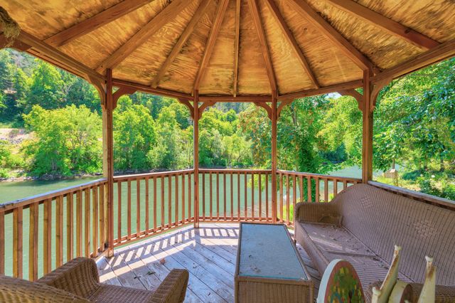 4489 Averill Drive, Grants Pass, OR 97526