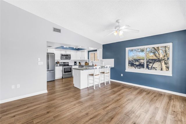 110 29TH AVENUE N, St Petersburg, FL 33704