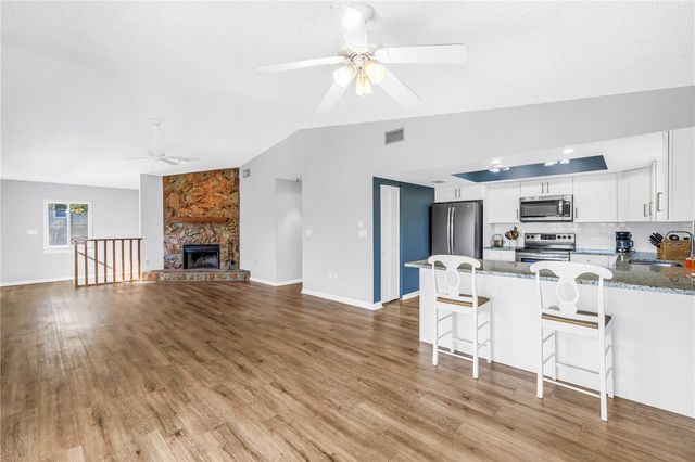 110 29TH AVENUE N, St Petersburg, FL 33704