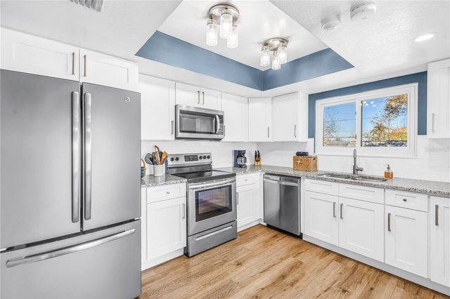 110 29TH AVENUE N, St Petersburg, FL 33704