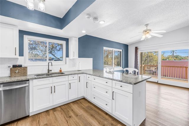 110 29TH AVENUE N, St Petersburg, FL 33704