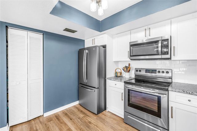 110 29TH AVENUE N, St Petersburg, FL 33704