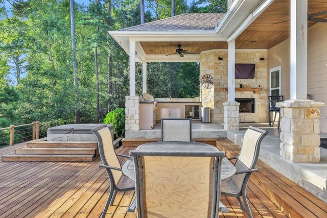 334 Sunset Drive, Livingston, TX 77351