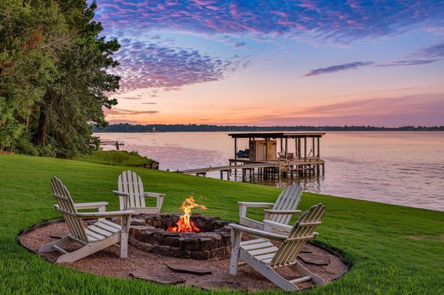 334 Sunset Drive, Livingston, TX 77351