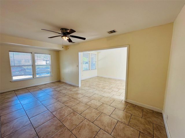 6729 Lodge Street, Houston, TX 77092