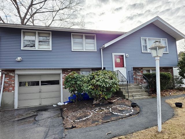 2196 Central St, Stoughton, MA 02072