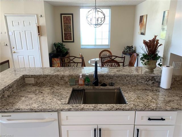 1275 Wildwood Lakes BLVD 2-108, Naples, FL 34104