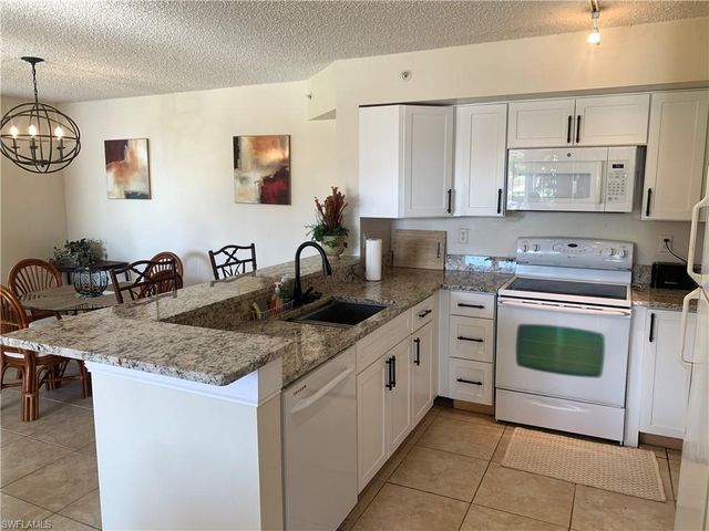 1275 Wildwood Lakes BLVD 2-108, Naples, FL 34104