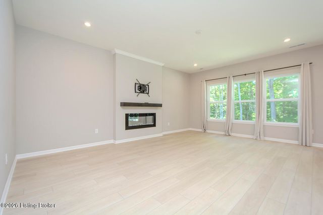 17801 Bridle Run Dr, Louisville, KY 40245