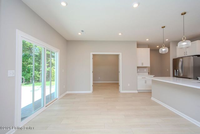 17801 Bridle Run Dr, Louisville, KY 40245