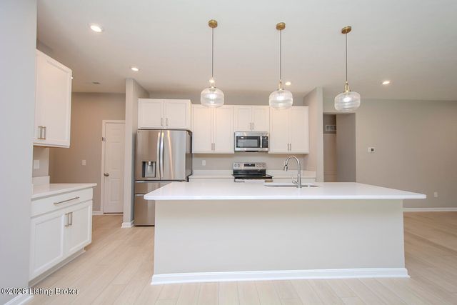 17801 Bridle Run Dr, Louisville, KY 40245